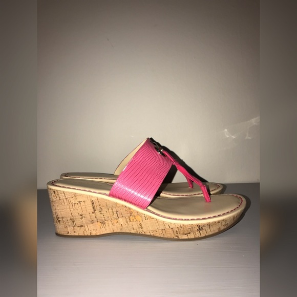 liz claiborne womens magenta wedge sandals